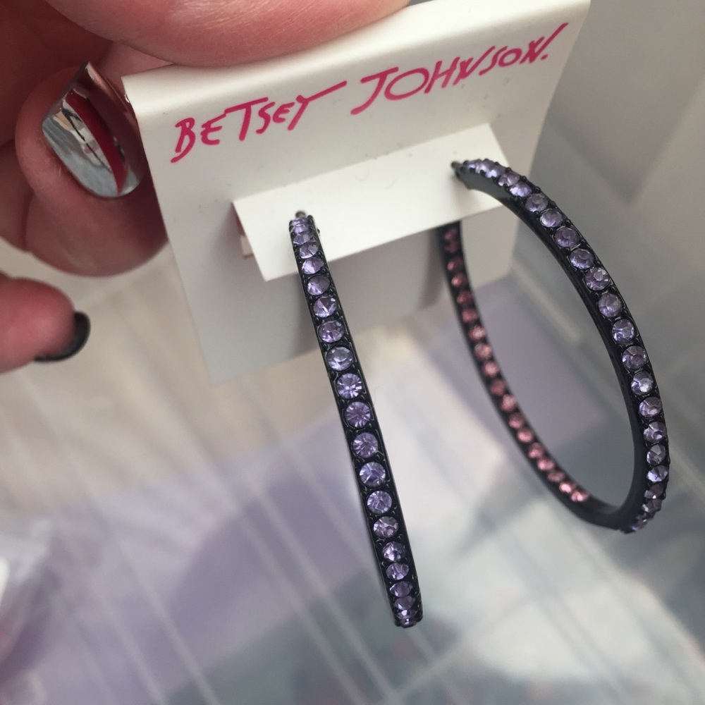 Betsey Johnson hoop earrings BNWT
